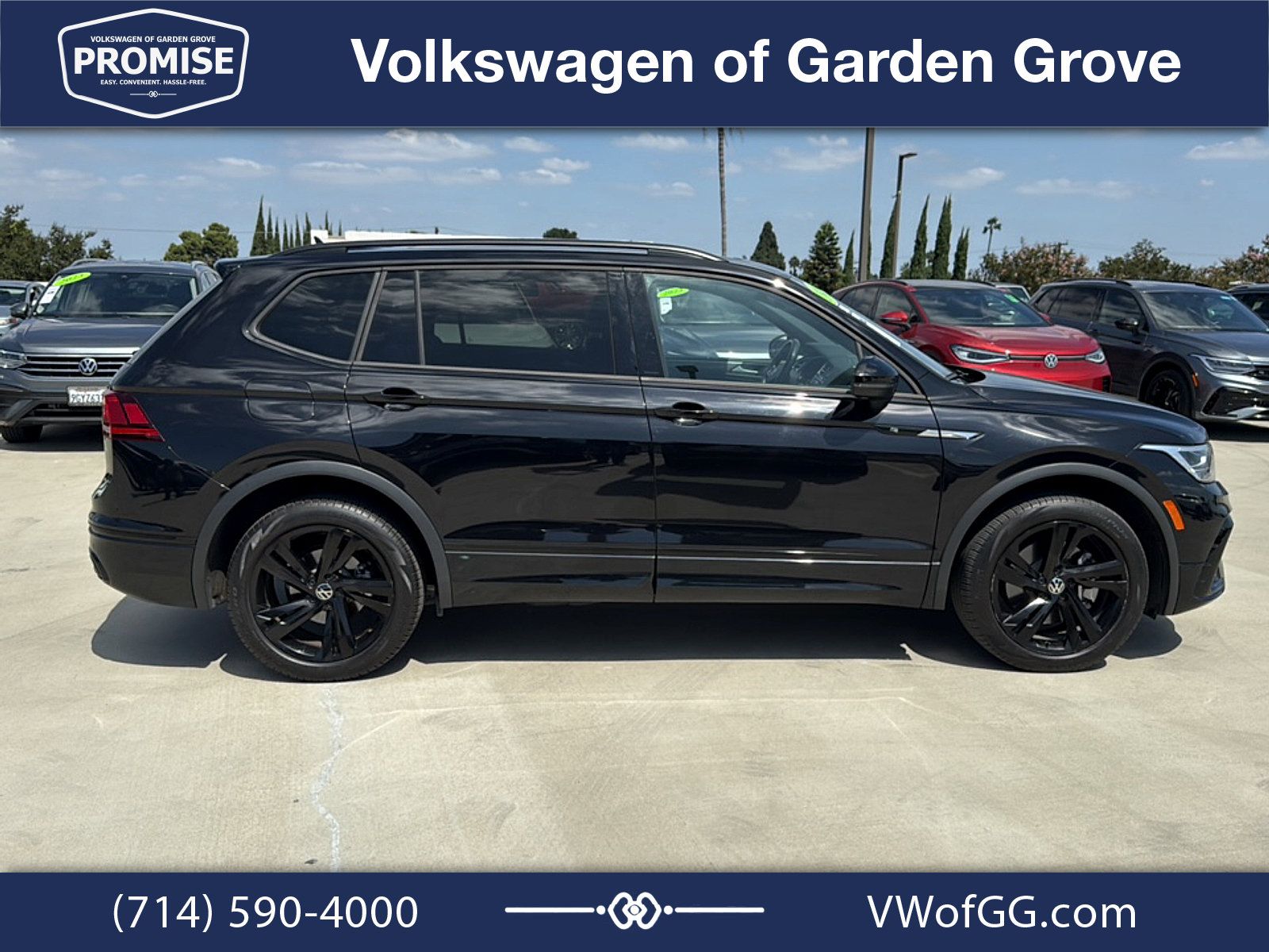 Used 2023 Volkswagen Tiguan SE R-Line FWD image 9