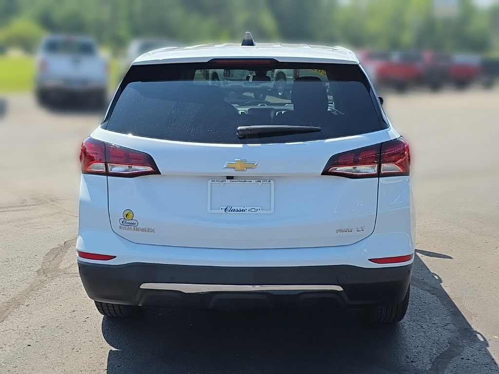 Used 2024 Chevrolet Equinox LT AWD/4WD image 8