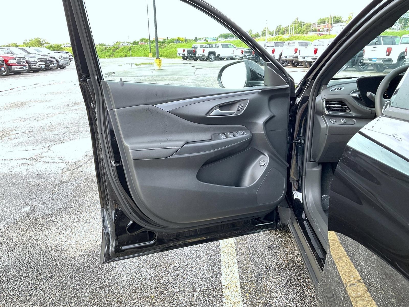 New 2026 Buick Envista Sport Touring w/ Convenience I Package FWD image 9