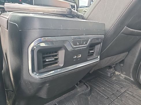 Used 2024 GMC Sierra 2500 Denali AWD/4WD image 15