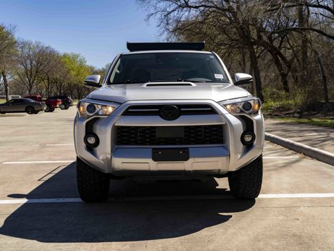 Used 2023 Toyota 4Runner TRD Off-Road Premium image 3
