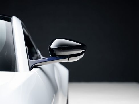 Used 2019 Aston Martin V8 Vantage Coupe RWD image 15