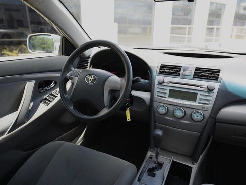 Used 2008 Toyota Camry LE FWD image 17