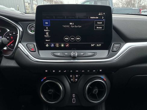 Used 2023 Chevrolet Blazer LT image 13