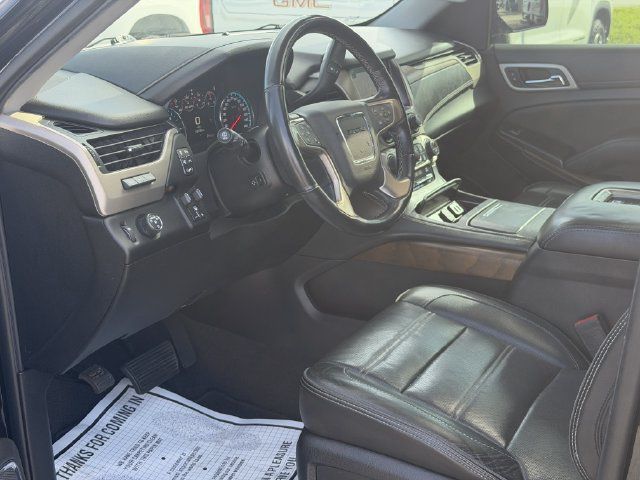 Used 2020 GMC Yukon XL Denali w/ Denali Ultimate Package RWD image 12