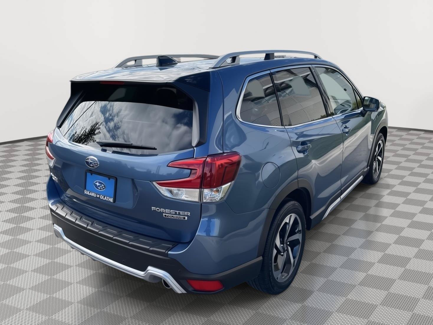 Certified 2024 Subaru Forester Touring w/ Convenience Package AWD/4WD image 15