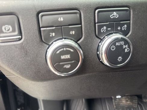 New 2026 GMC Sierra 2500 SLE AWD/4WD image 16