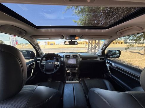 Used 2015 Lexus GX 460 w/ Comfort Package AWD/4WD image 20