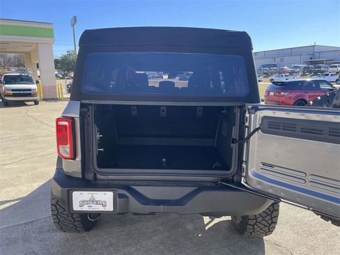 New 2025 Ford Bronco 4-Door image 38