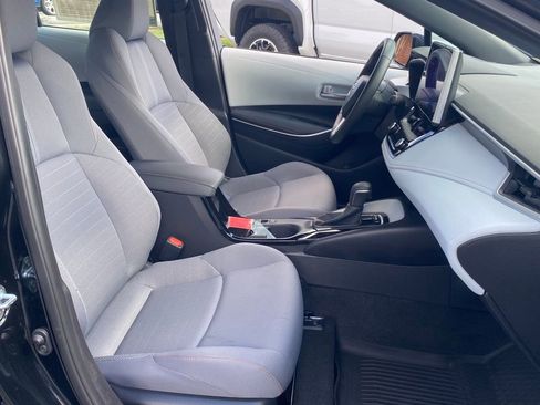 Used 2025 Toyota Corolla FX image 16