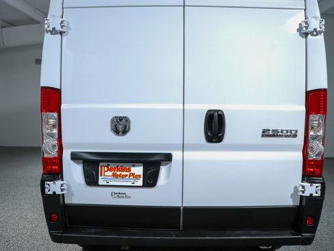 Used 2023 RAM ProMaster 2500 FWD image 8
