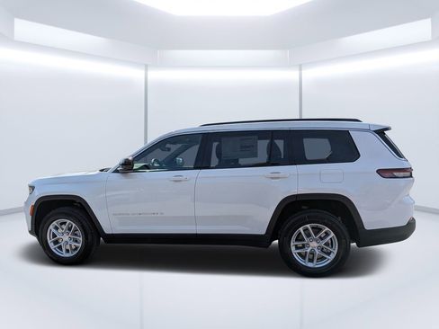 New 2026 Jeep Grand Cherokee L Laredo w/ Trailer Tow Package RWD image 7