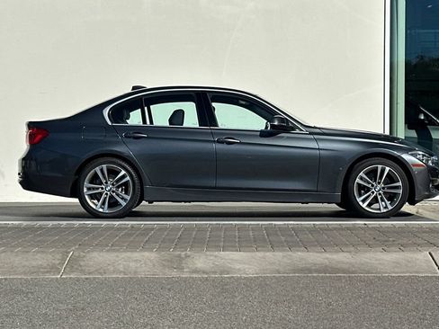 Used 2018 BMW 330i Sedan RWD image 2