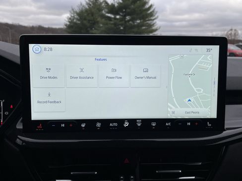 Used 2025 Ford Escape ST-Line w/ Equipment Group 301A image 31