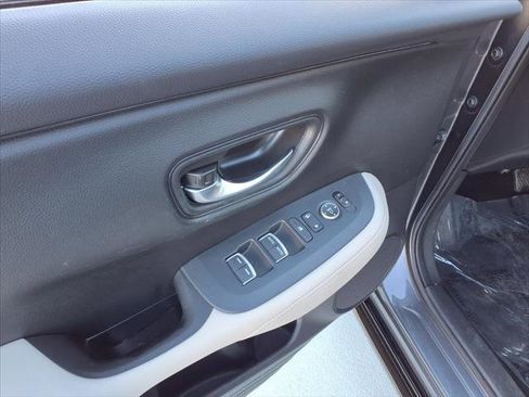 Used 2024 Honda HR-V EX-L image 12