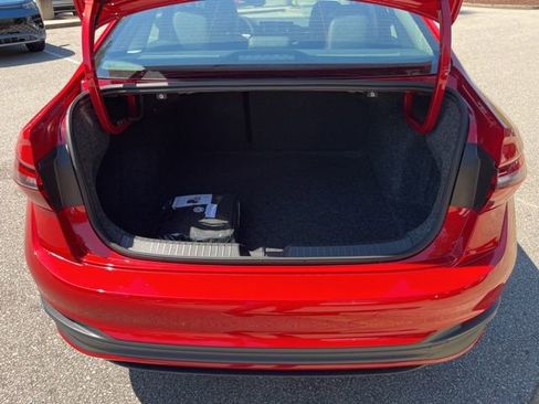 New 2026 Volkswagen Jetta SE FWD image 21