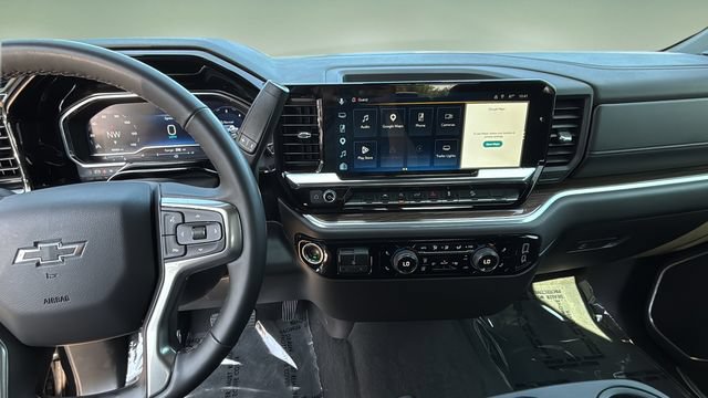 Used 2025 Chevrolet Silverado 1500 RST AWD/4WD image 11