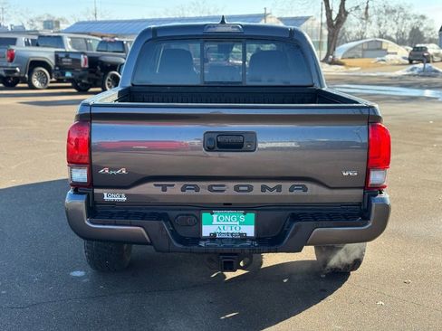 Used 2023 Toyota Tacoma SR image 7
