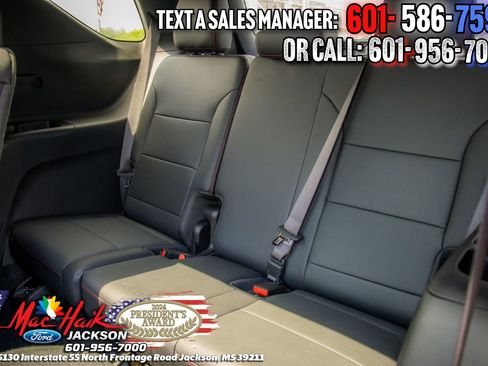 Used 2024 Chevrolet Traverse Z71 w/ Enhanced Driving Package image 11