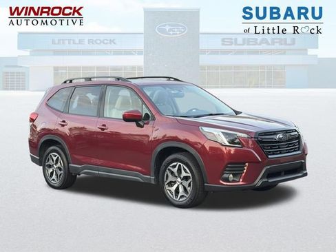 Used 2023 Subaru Forester Premium AWD/4WD image 1