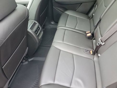 Certified 2025 Cadillac XT5 Premium Luxury w/ LPO, Floor Liner Package AWD/4WD image 33