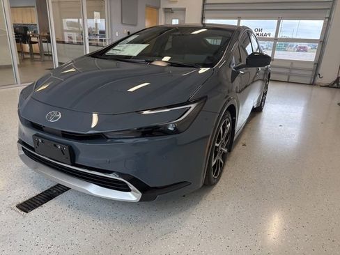 New 2026 Toyota Prius Plug-In Hybrid image 6