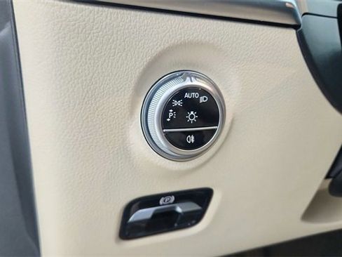 Used 2022 Mercedes-Benz C 300 Sedan image 37