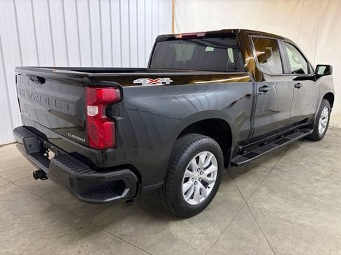 Used 2023 Chevrolet Silverado 1500 Custom AWD/4WD image 6