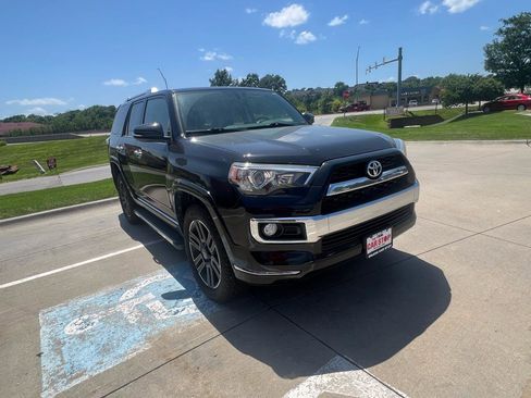 Used 2018 Toyota 4Runner Limited image 4