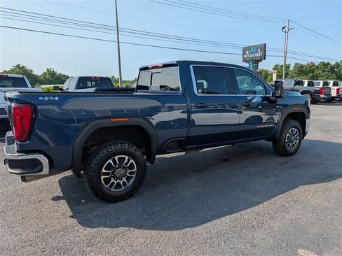 Used 2021 GMC Sierra 2500 SLE w/ SLE Value Package; AWD/4WD image 7