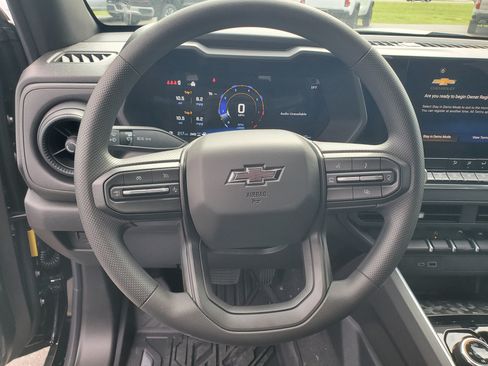 New 2026 Chevrolet Colorado Trail Boss AWD/4WD image 11