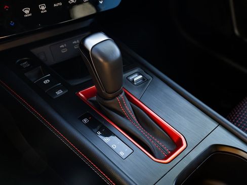 Used 2025 Nissan Kicks SR image 17