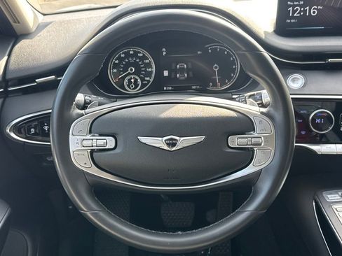 Used 2025 Genesis GV70 2.5T image 17