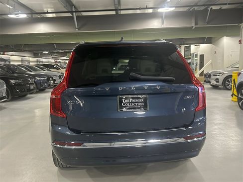 Certified 2024 Volvo XC90 B6 Plus image 3