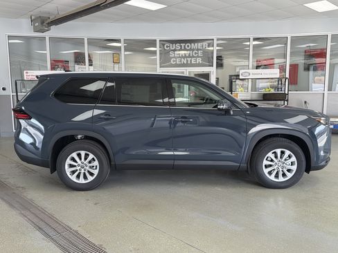 New 2026 Toyota Grand Highlander XLE AWD/4WD image 6