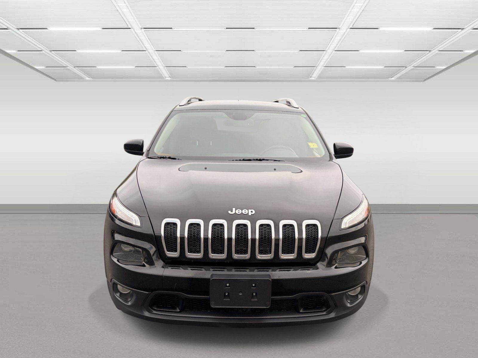Used 2017 Jeep Cherokee Latitude w/ Comfort/Convenience Group AWD/4WD image 8