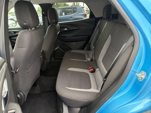 Used 2025 Chevrolet TrailBlazer LT AWD/4WD image 24