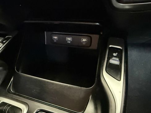 Used 2021 Kia Sorento S w/ Panoramic Sunroof Package FWD image 24