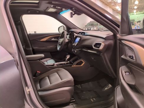 Used 2022 Chevrolet TrailBlazer ACTIV w/ Sun and Liftgate Package image 10