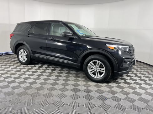 Used 2023 Ford Explorer 4WD image 7