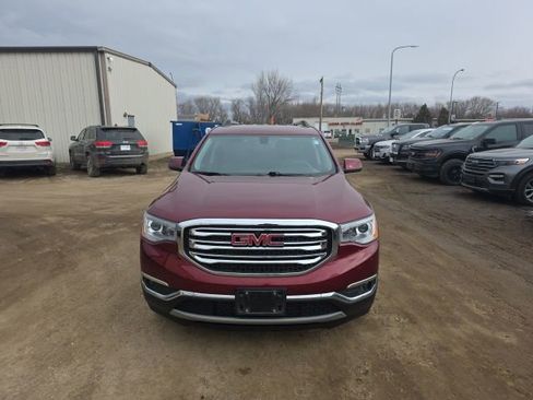 Used 2017 GMC Acadia SLT image 2