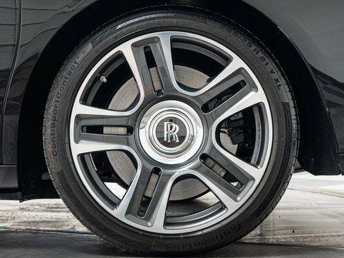 Used 2017 Rolls-Royce Ghost Extended Wheelbase image 11