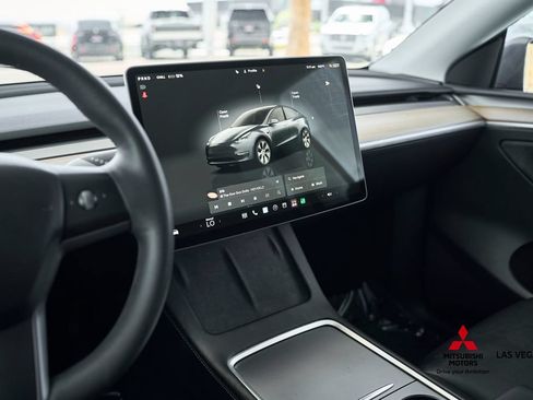 Used 2023 Tesla Model Y Long Range AWD/4WD image 21