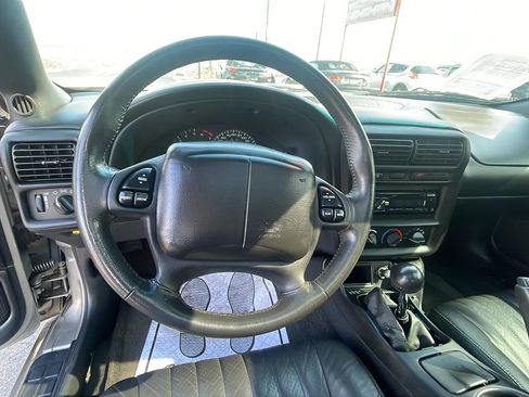 Used 2002 Chevrolet Camaro Z28 w/ SS Performance/Appearance Pkg image 11