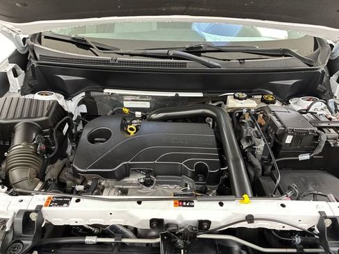 Used 2023 Chevrolet Equinox LS w/ LS Convenience Package AWD/4WD image 11