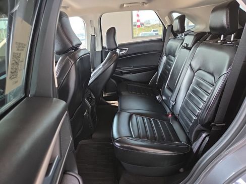 Used 2024 Ford Edge SEL AWD/4WD image 9