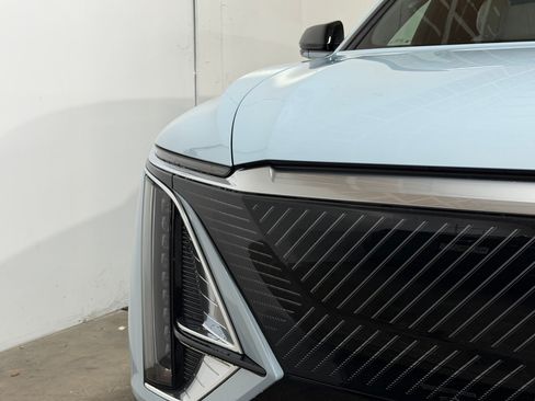 Certified 2024 Cadillac Lyriq Luxury RWD image 10