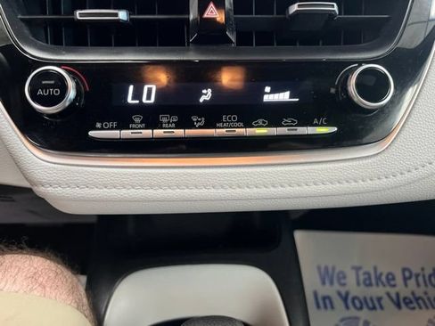 Used 2022 Toyota Corolla SE w/ Carpet Mat Package (TMS) FWD image 26