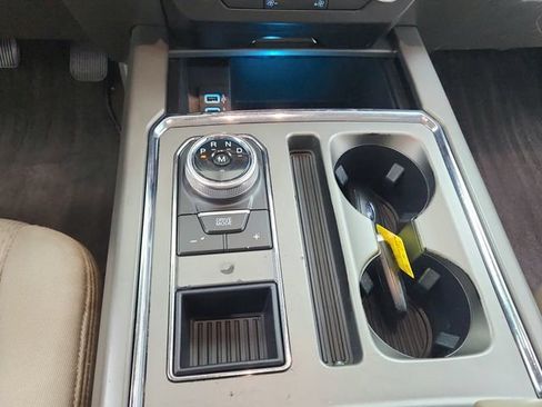 Used 2019 Ford Expedition Max XLT RWD image 25