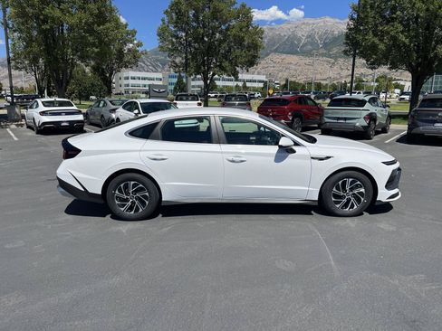 Certified 2026 Hyundai Sonata Blue FWD image 6